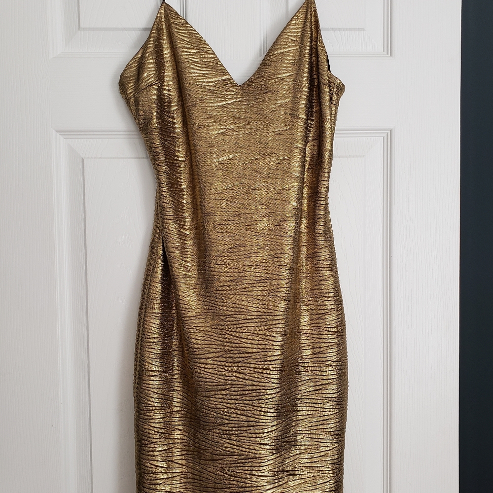 Lulu*s Gold mini dress size Small